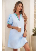 Vestido con detalle de rayas en contraste, cuello con muesca y mangas abullonadas de LDC